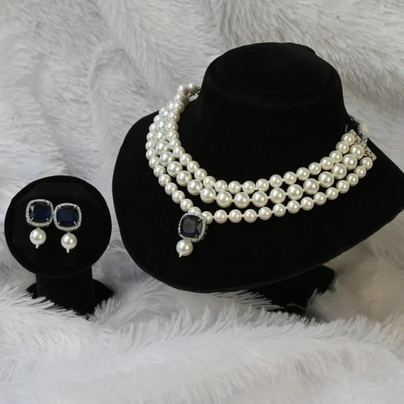 Regal Pearl & Sapphire Statement Necklace - Image 7