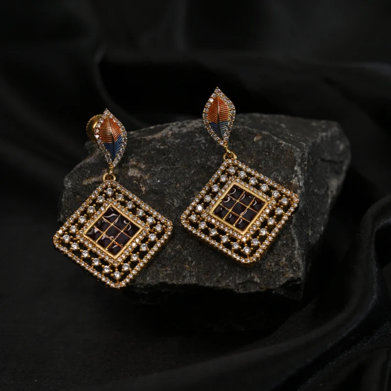 Golden Mosaic Elegance Pendant Necklace - Image 3