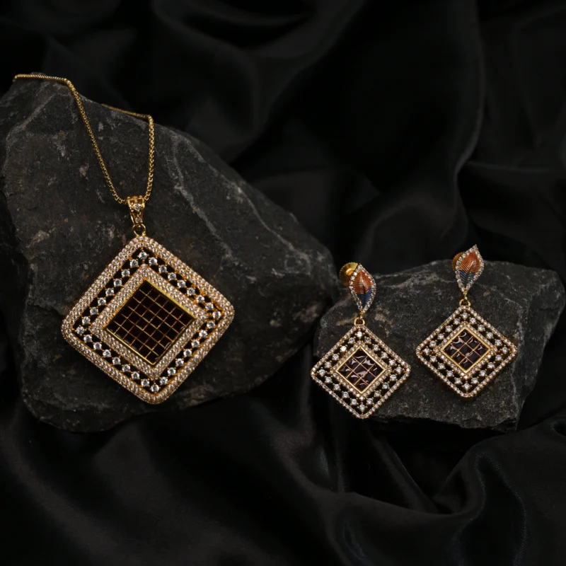 Golden Mosaic Elegance Pendant Necklace - Image 4