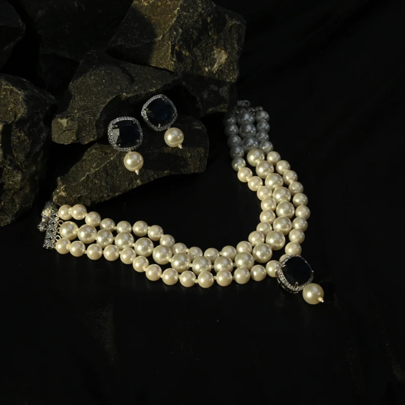 Regal Pearl & Sapphire Statement Necklace - Image 4