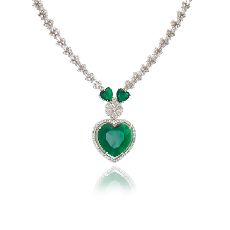 Verdant Heart's Embrace Necklace - Image 8
