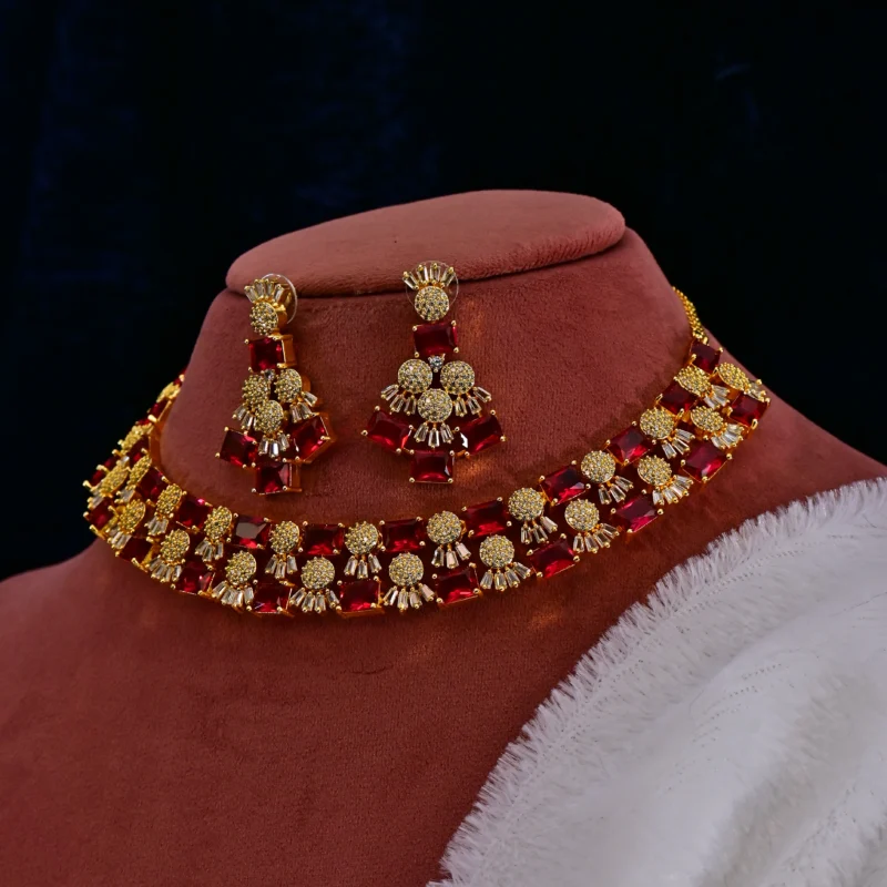 The Emerald and Diamond Floral Necklace - Image 9