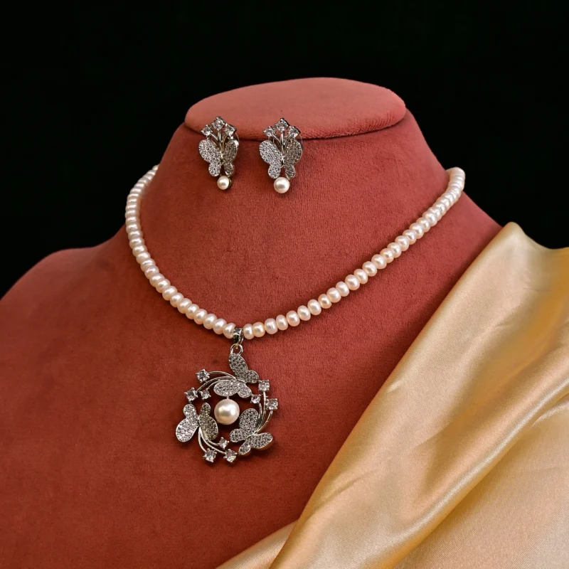 The Blossom Pearl and Diamond Necklace - Image 8