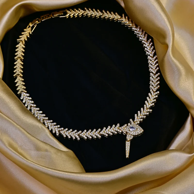 Golden Laurel Radiance Necklace - Image 2