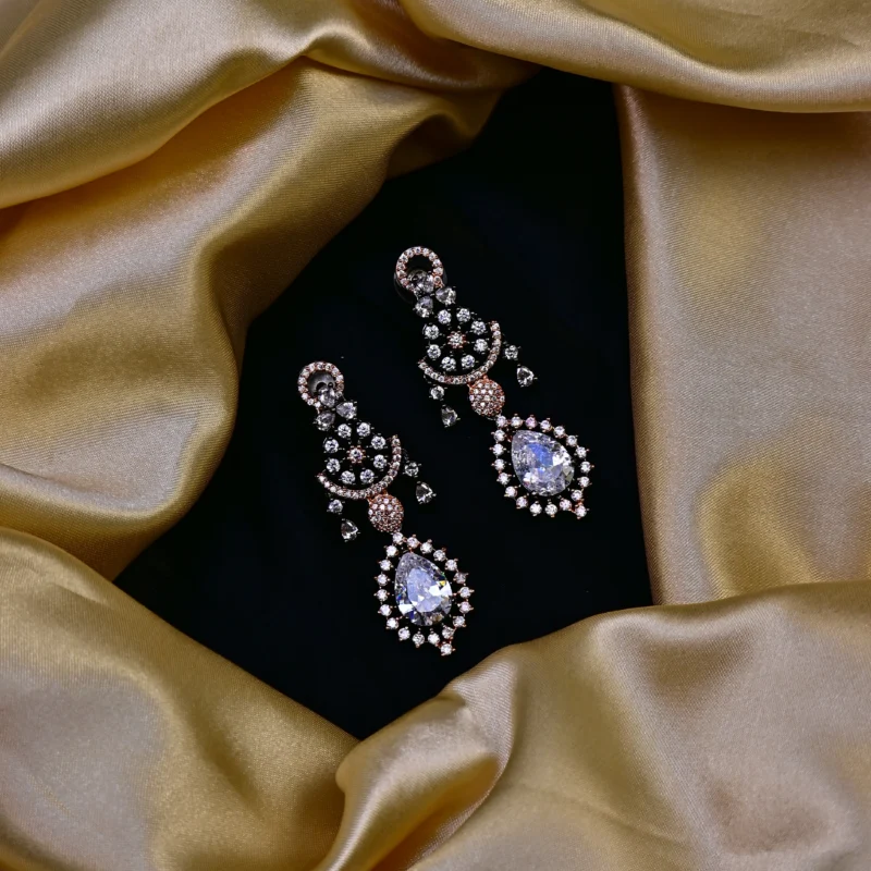 Ember Bloom Necklace Set - Image 4