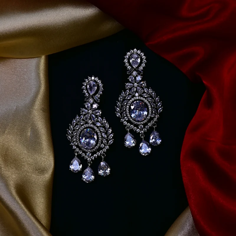 Regal Radiance Diamond Necklace - Image 3