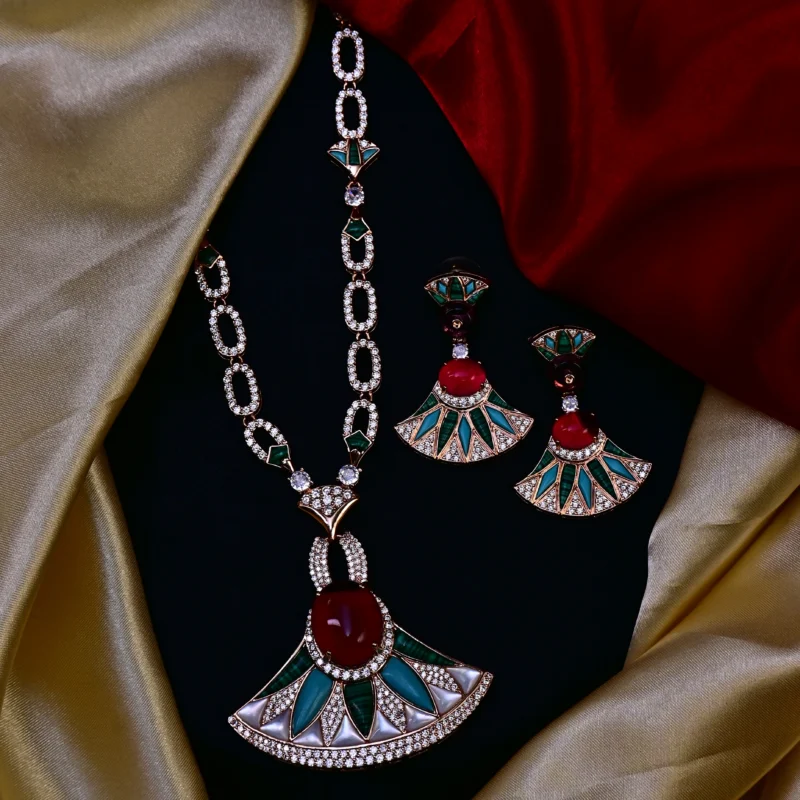 Fan-Shaped Ruby and Diamond Necklace