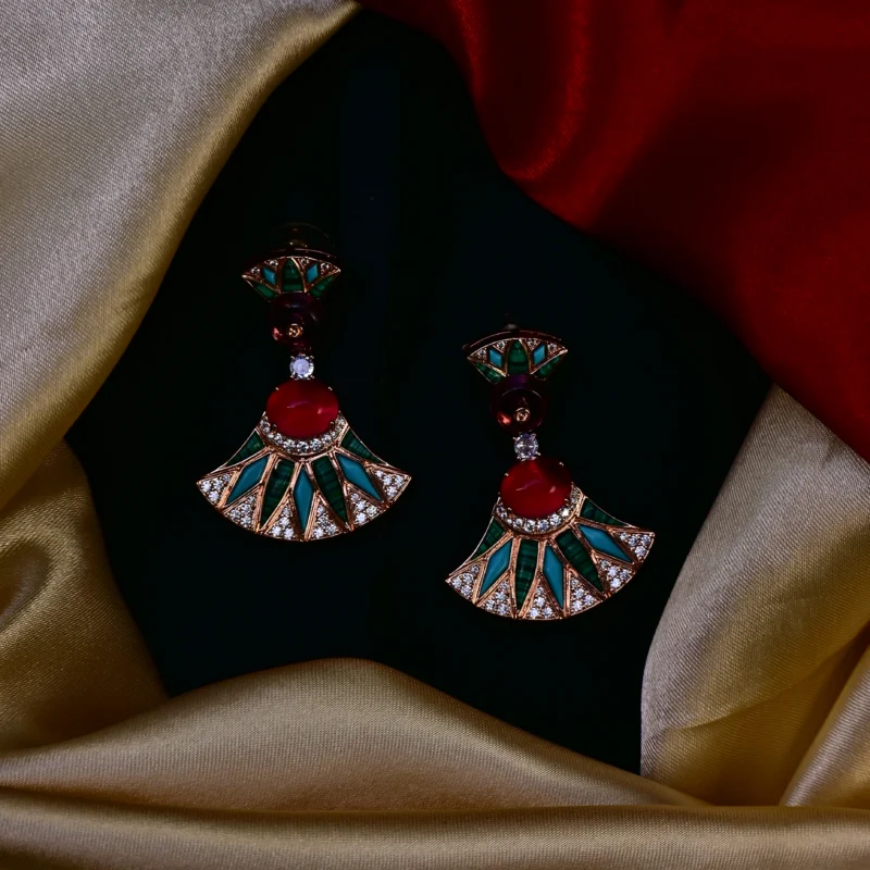 Fan-Shaped Ruby and Diamond Necklace - Image 3