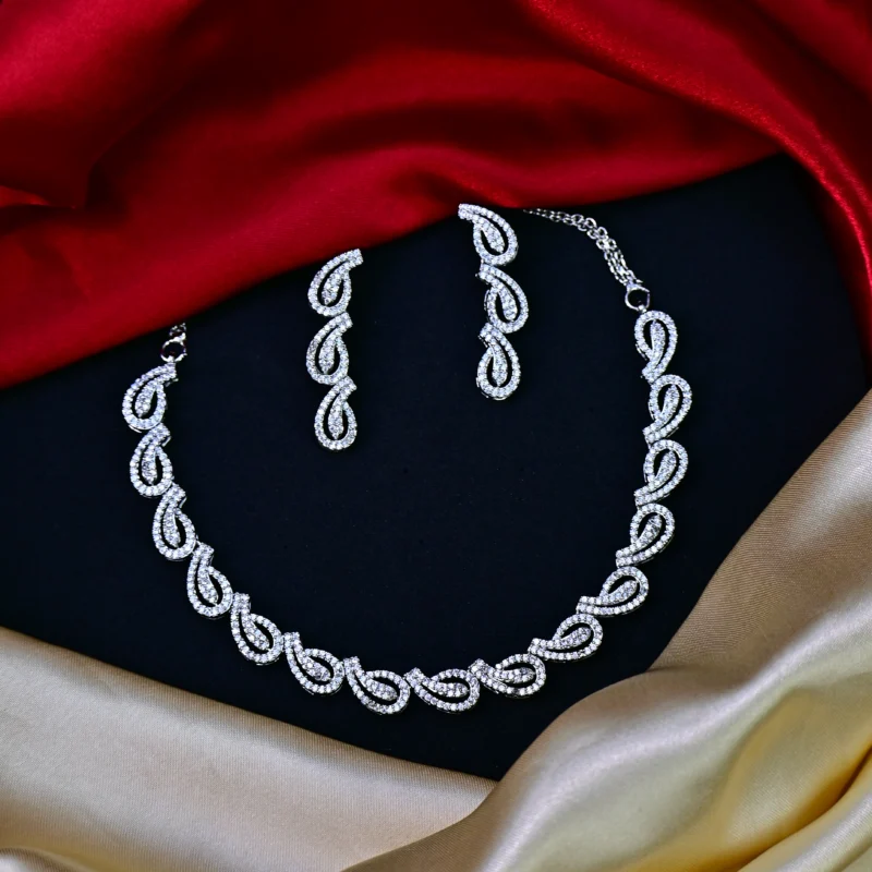 Ethereal Weave Necklace - Image 5