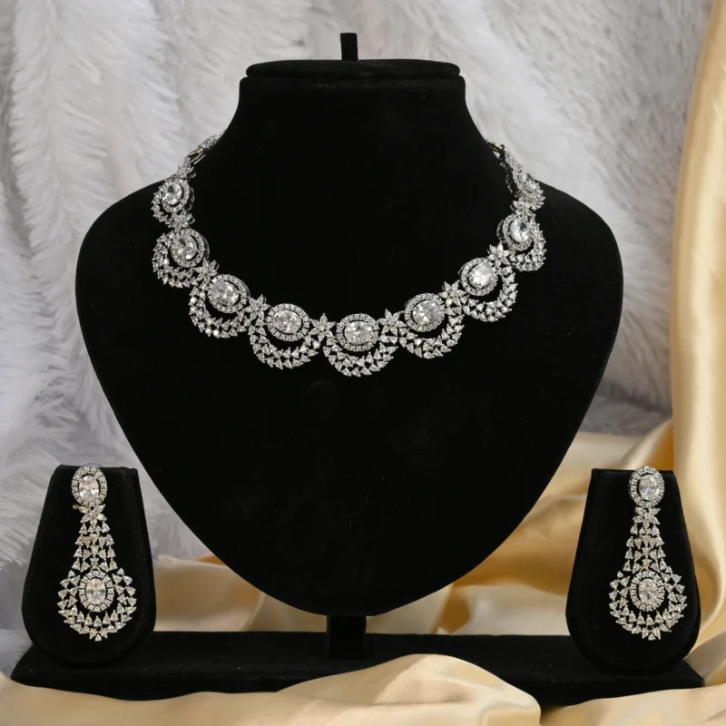 Ethereal Radiance Necklace