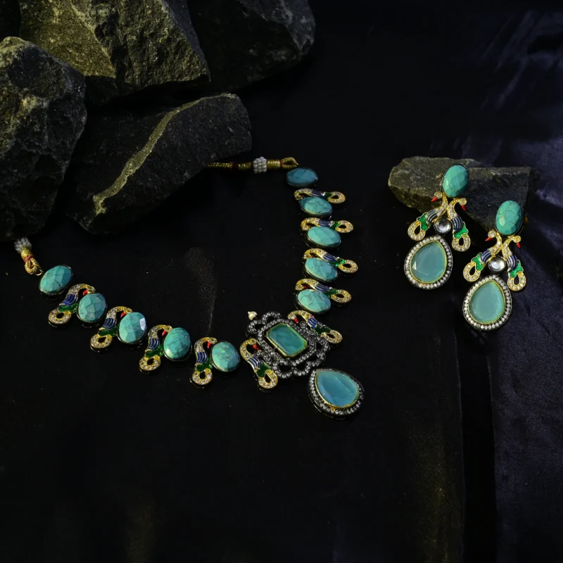 Celestia Bloom Necklace Set - Image 3