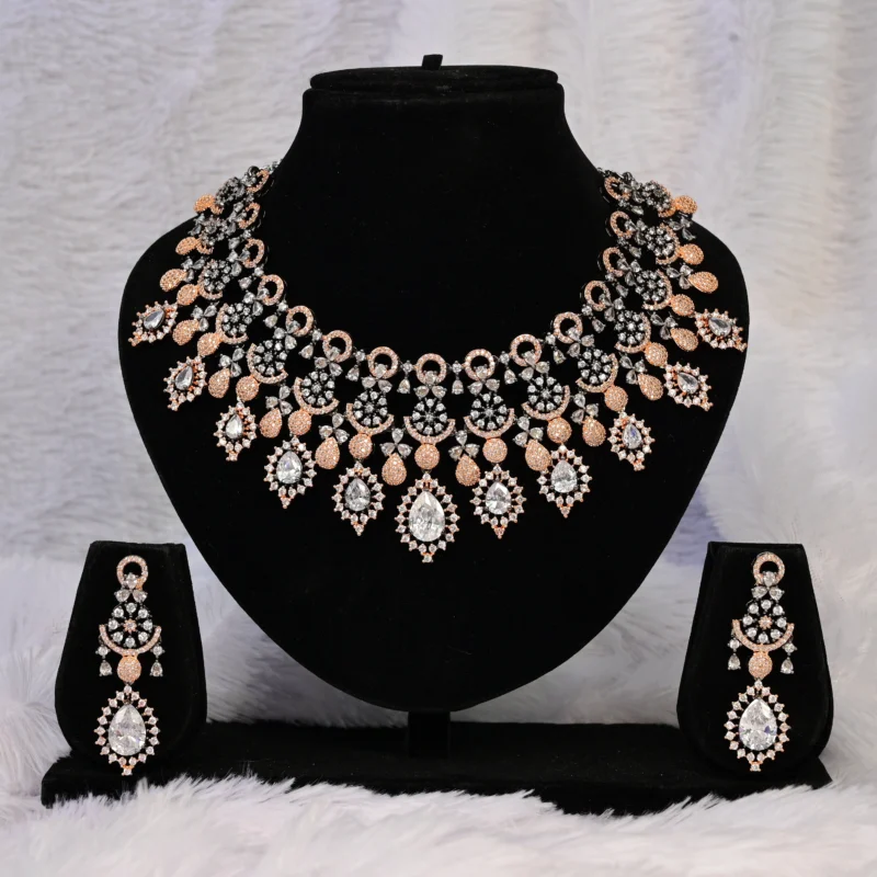 Ember Bloom Necklace Set