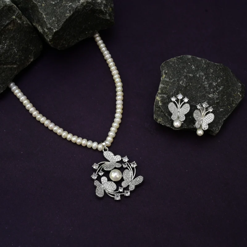 The Blossom Pearl and Diamond Necklace - Image 6