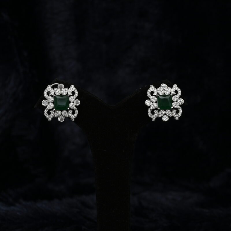 Emerald and Diamond Statement Necklace - Image 5