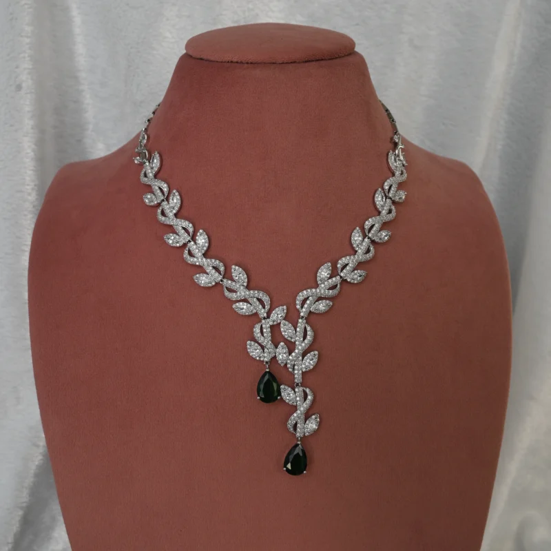 The Emerald Cascade Necklace - Image 4