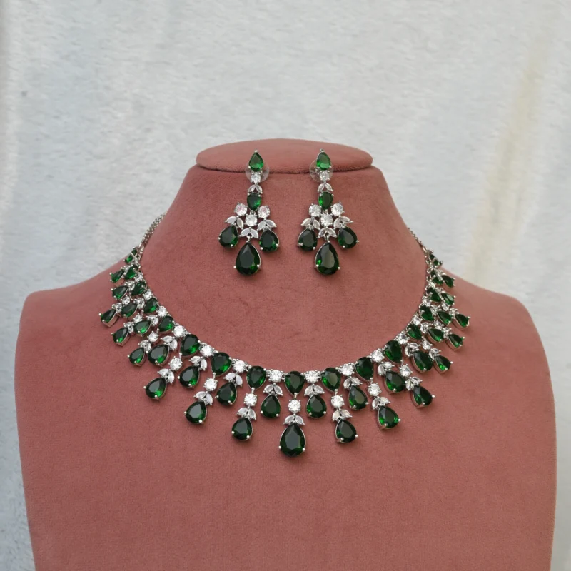 Radiance of Elegance Necklace - Image 2