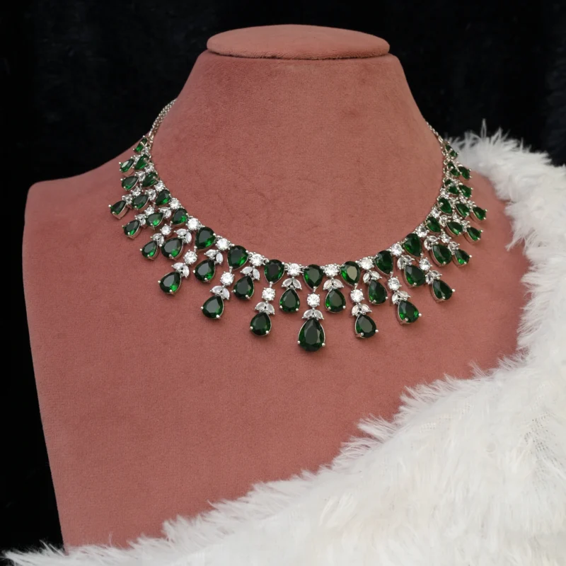 Radiance of Elegance Necklace - Image 3