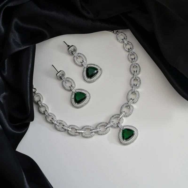 Veridian Nexus Necklace - Image 2