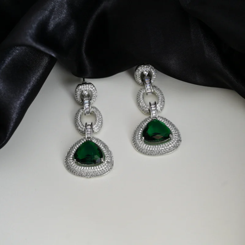Veridian Nexus Necklace - Image 4