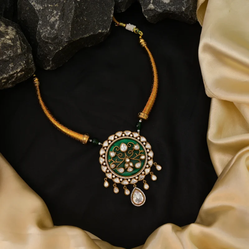 Emerald Mandala Hasli Necklace - Image 5