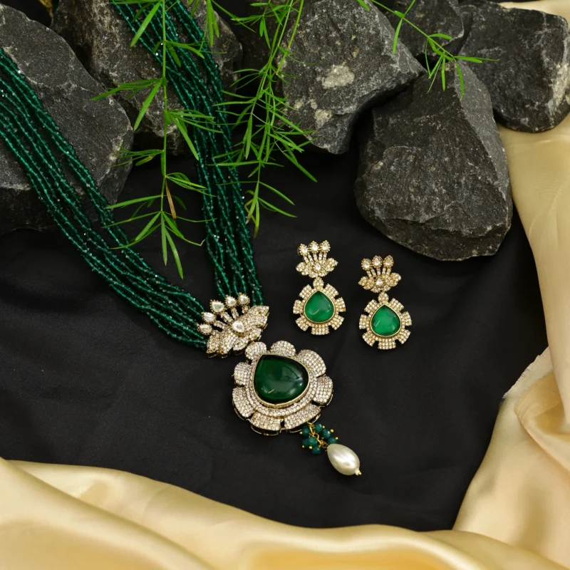 Multi-Strand Green Bead and Diamond Pendant Necklace - Image 7