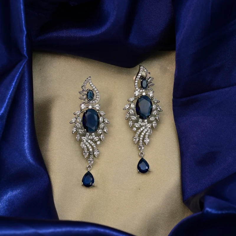 Royal Sapphire and Diamond Necklace - Image 19