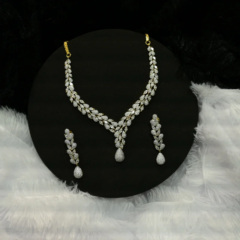 Eternal Elegance Diamond Necklace - Image 4
