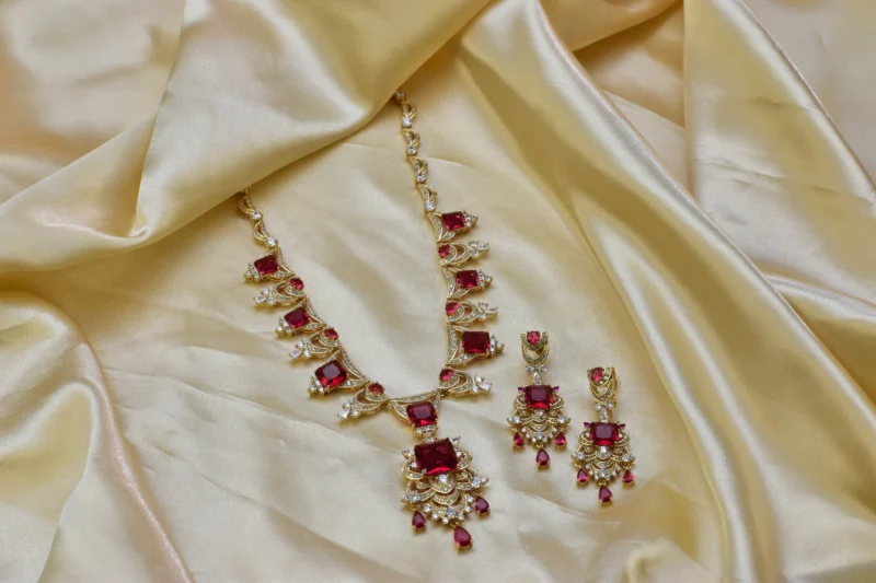 The Regal Ruby and Diamond Necklace