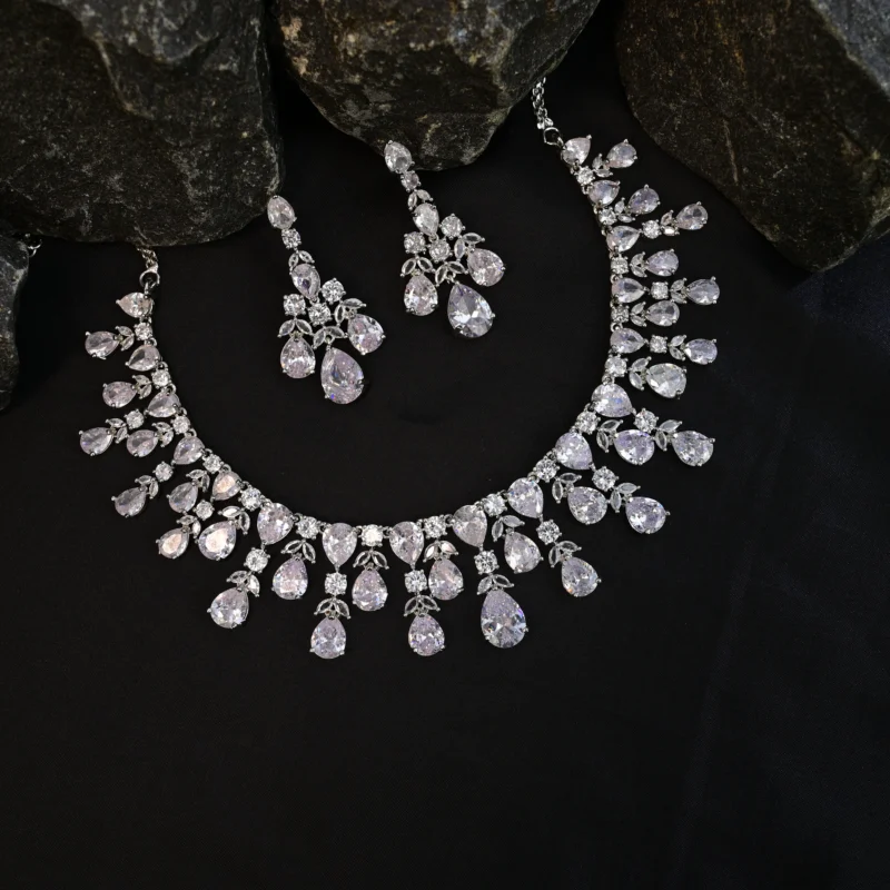 Radiance of Elegance Necklace - Image 17