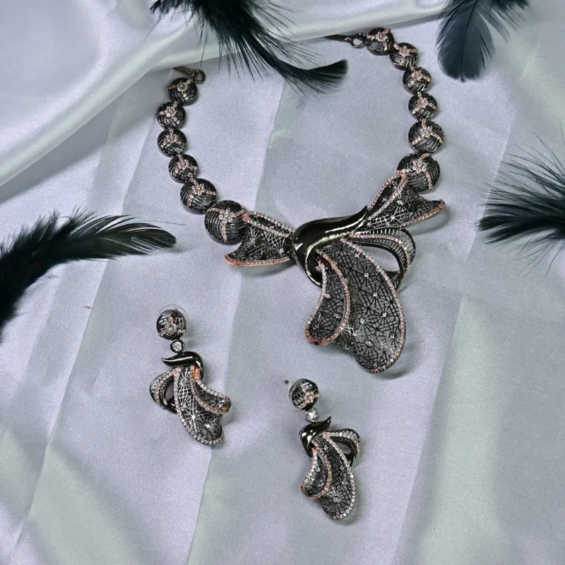 Tempest Bloom Necklace - Image 2