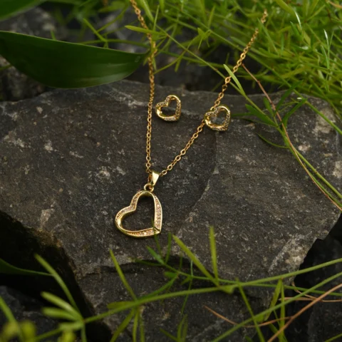 Golden Heartbeat Sparkle Pendant Set