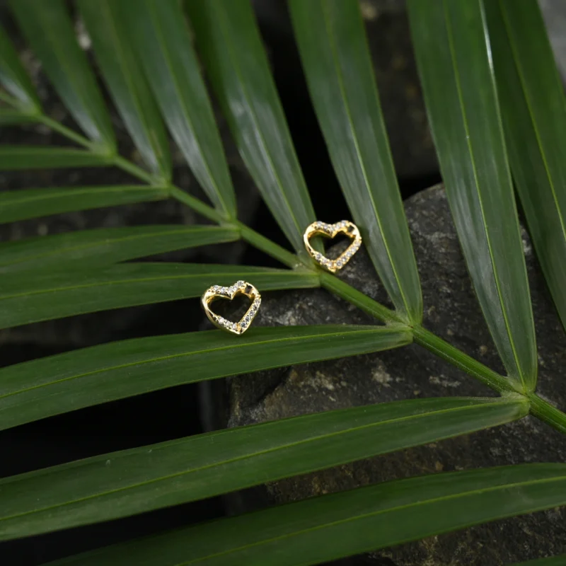 Golden Heartbeat Sparkle Pendant Set - Image 4