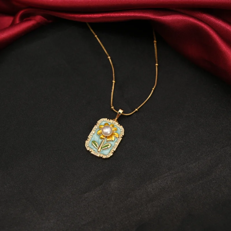 Vintage Floral Pearl Pendant with Enamel Detailing - Image 4
