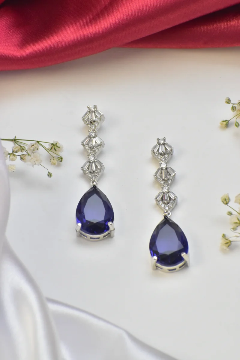 Royal Teardrop Glam Set - Image 5