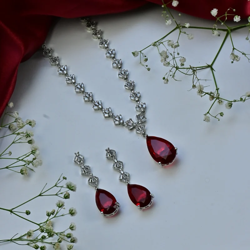 Royal Teardrop Glam Set - Image 7