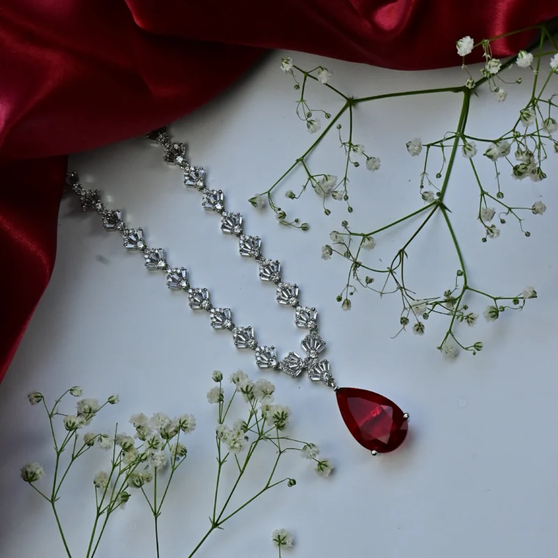 Royal Teardrop Glam Set - Image 11