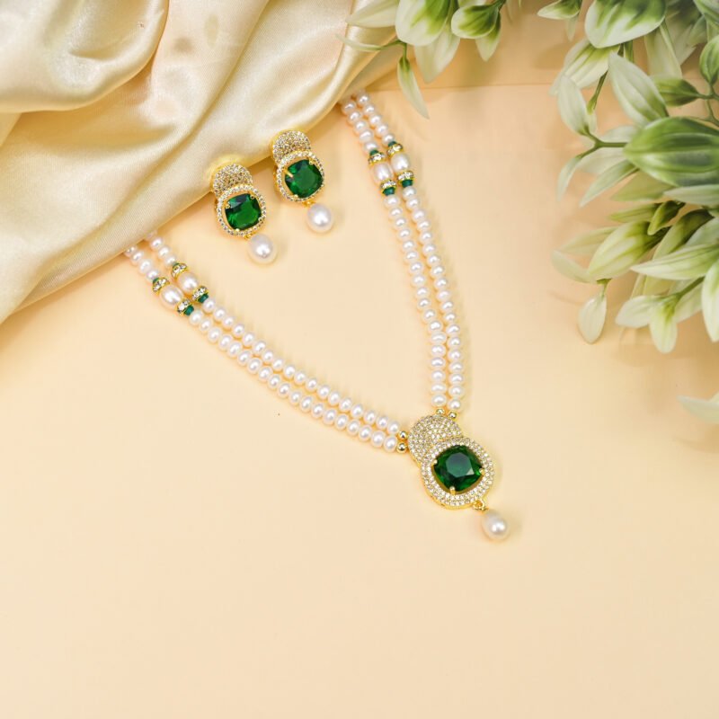 Pearl Royale Necklace Set