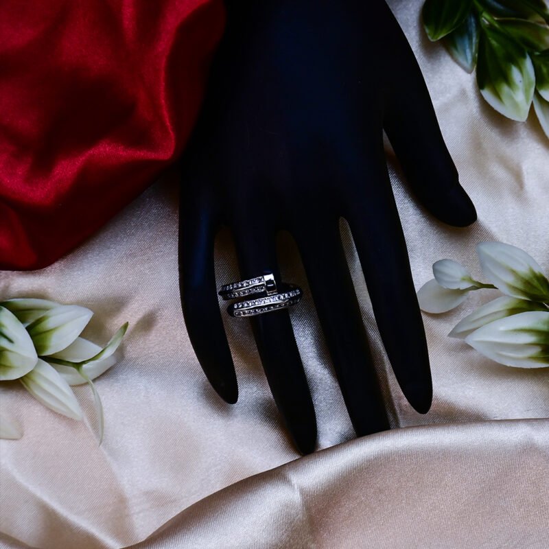 The Spiral Luxe Ring - Image 4