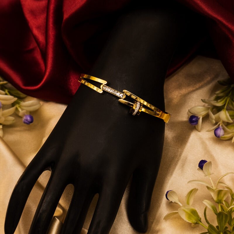 Aureus Roman Charm Bracelet - Image 4
