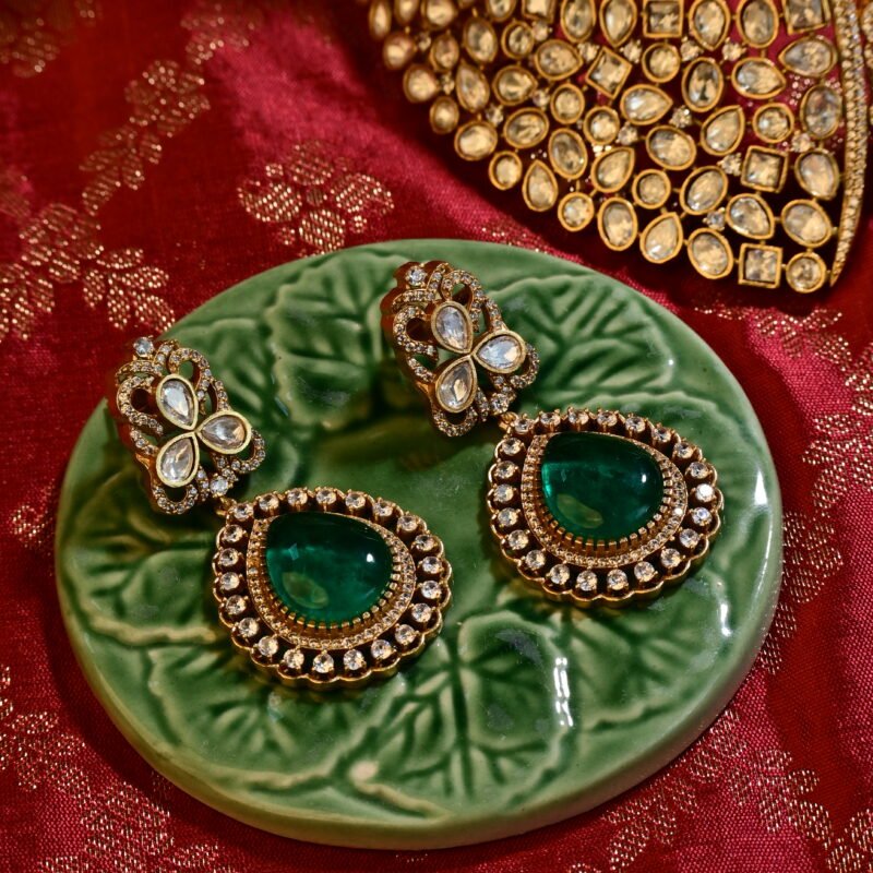 Kundan Elegance Moissanite Choker - Image 4