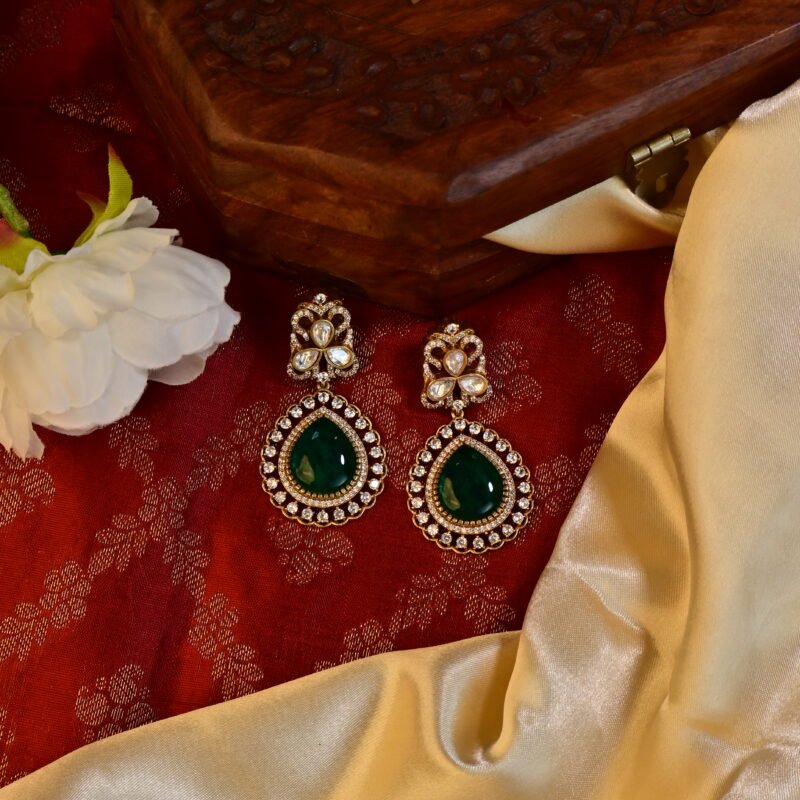 Kundan Elegance Moissanite Choker - Image 5