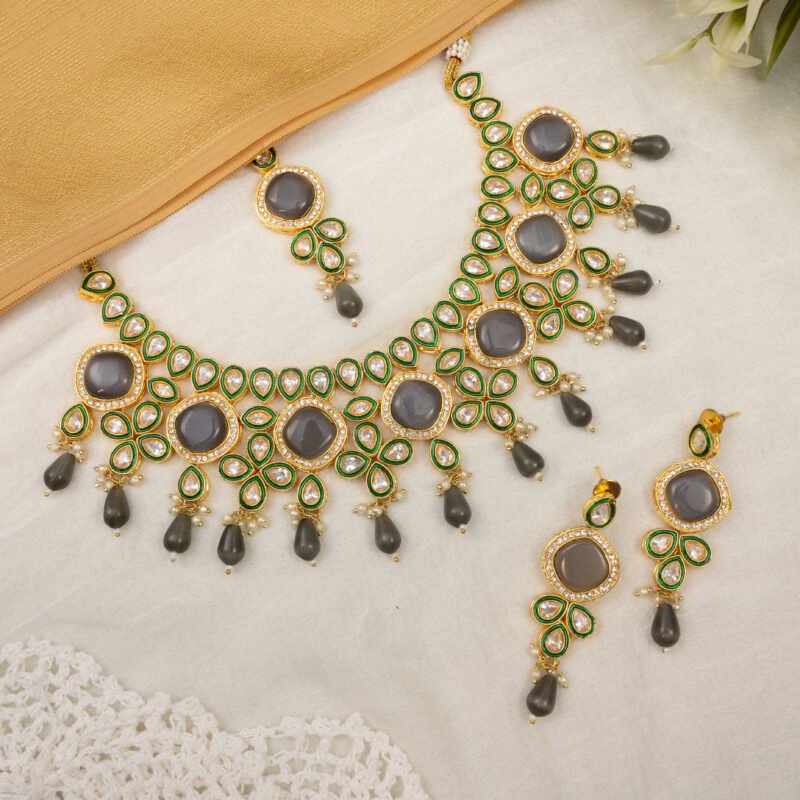 Teardrop Glory Necklace