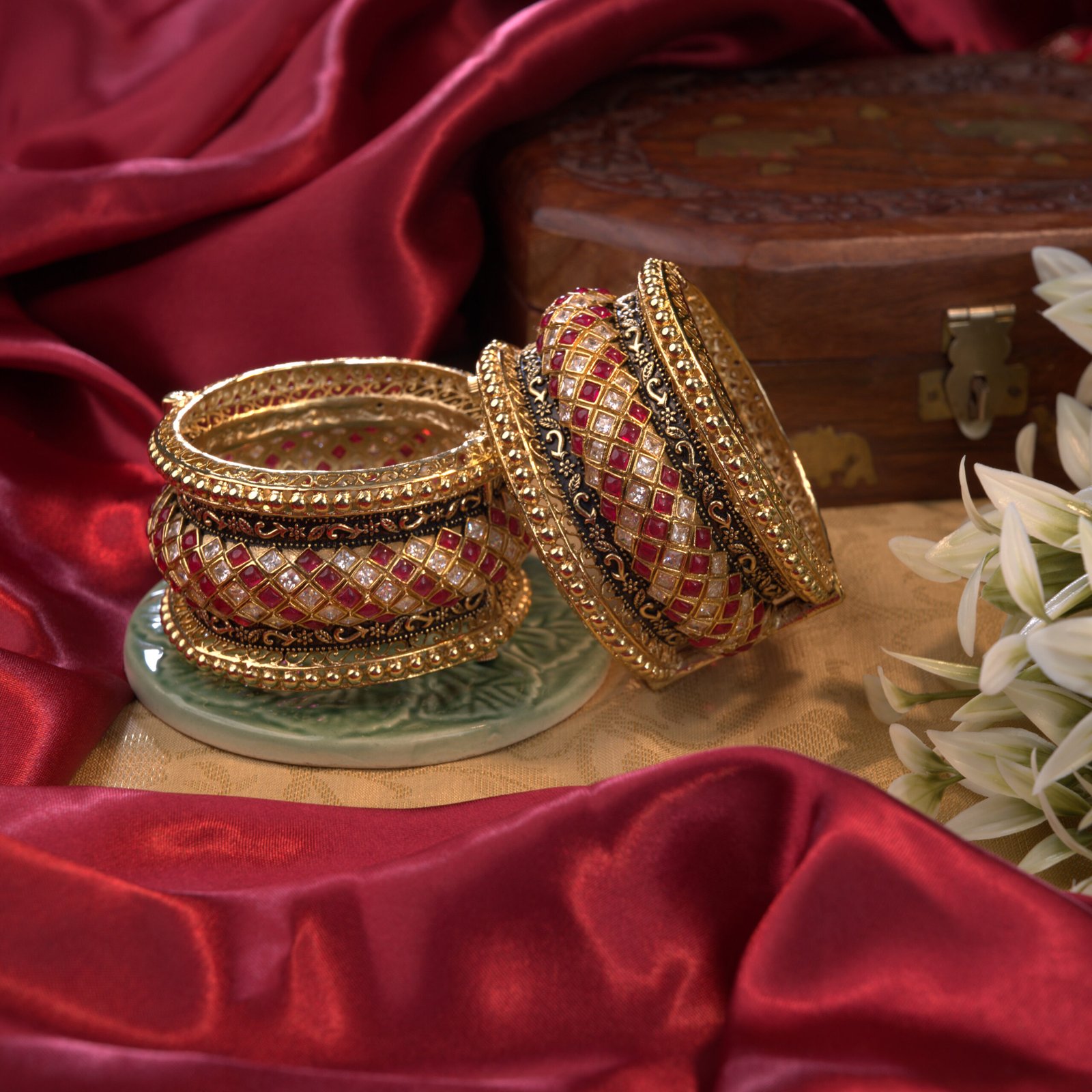 Royal Kundan Meenakari Gold-Plated Bangles - Image 2