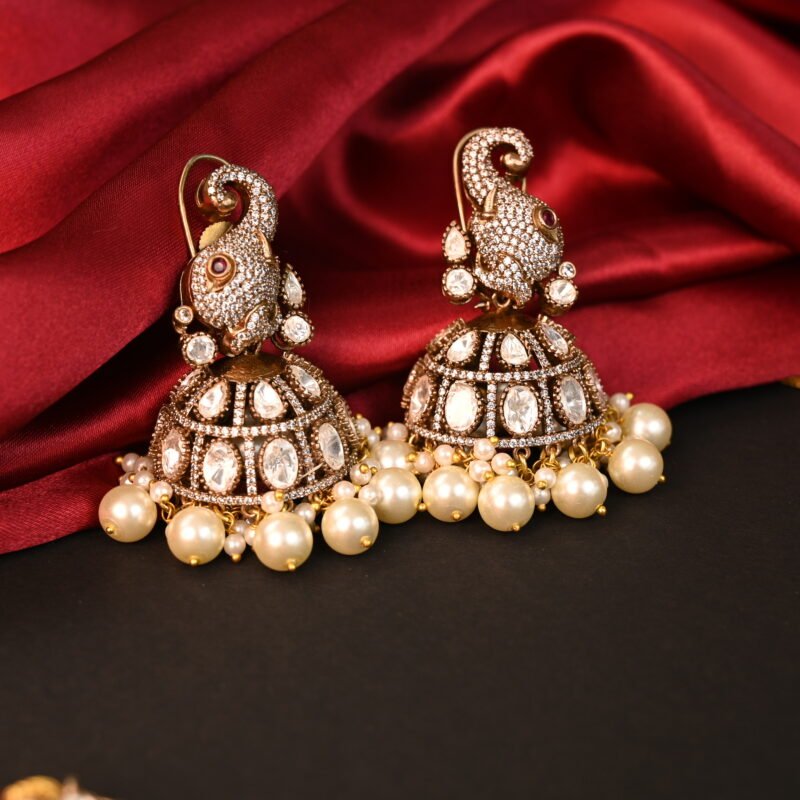 Royal Kundan Pearl Choker - Image 3